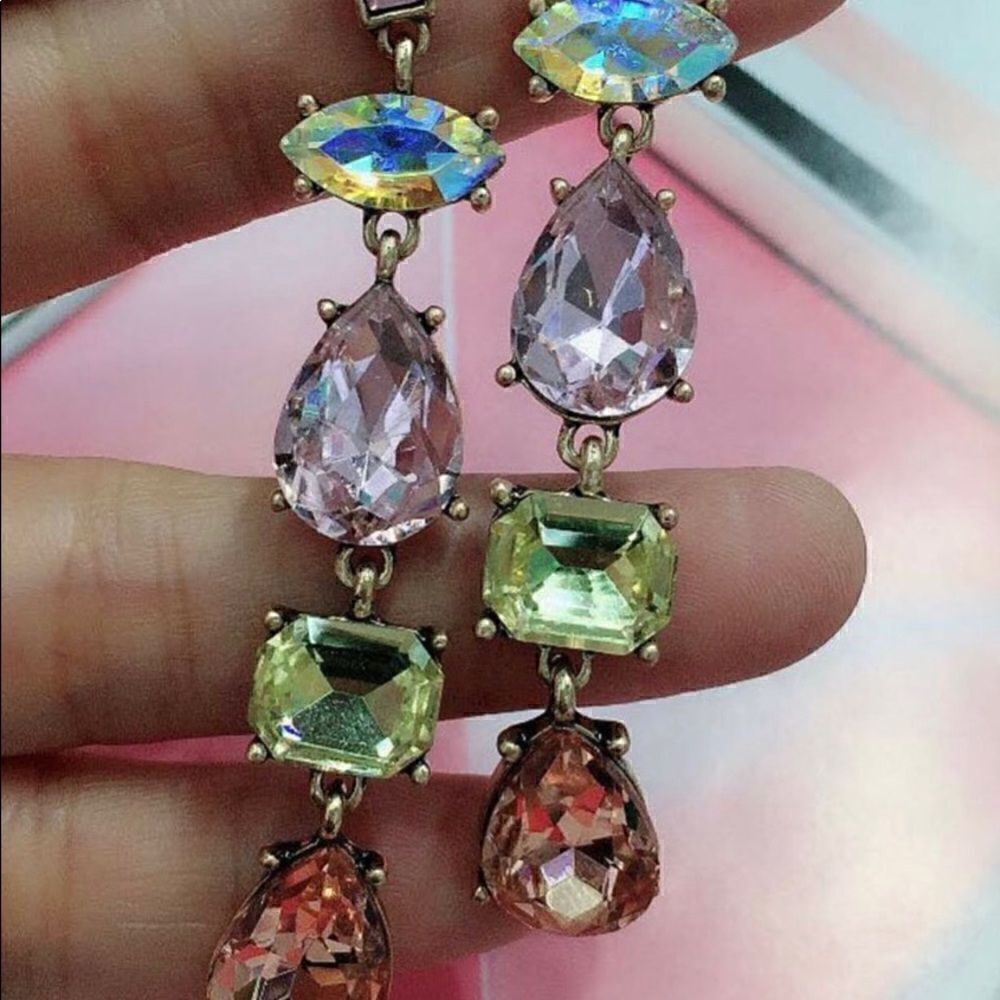 Multicolored& Multitieredcrystaldangleearrings. - image 1